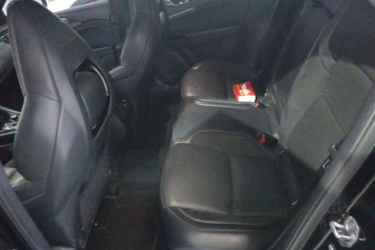 Used Lynk & Co 03 2022 2.0TD DCT JingPro Left Rear Seat