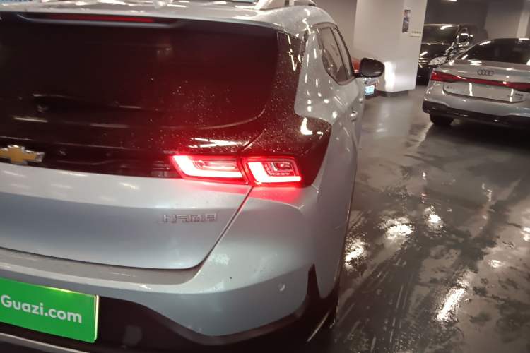 Used Chevrolet Menlo 2022 Starry Edition Right Rear Taillight