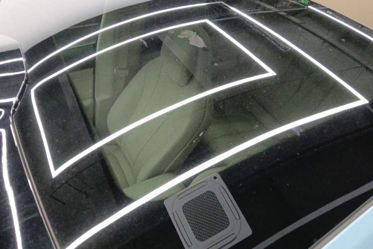 Used Hima Luxeed R7 2025 Range-Extended Version 251 km Max Roof