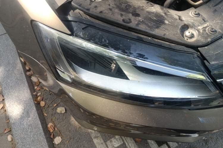 Used Volkswagen Sagitar 2015 1.6L Manual Comfort Model