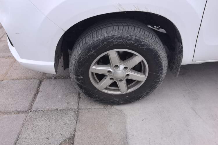 Used JMC Baodian 2020 2.5T Diesel Two-Wheel Drive Comfort Edition Standard Wheelbase JX4D25A6L
