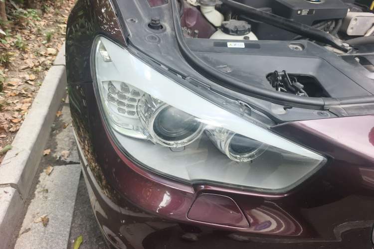 Used BMW 5 Series GT 2015 528i Leading Model
