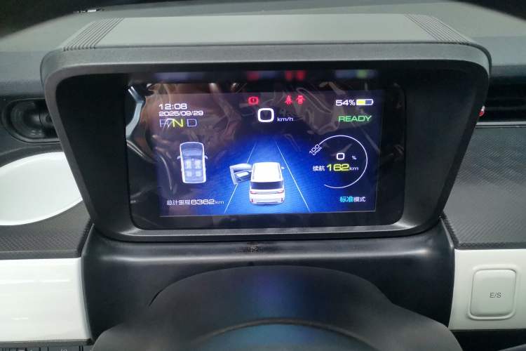 Used Wuling Hongguang MINIEV 2022 GAMEBOY 300km Enthusiast Model with Lithium Iron Phosphate