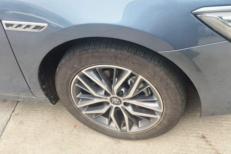 Used BYD Qin PLUS 2024 Honor Edition EV 510KM Leading Model
