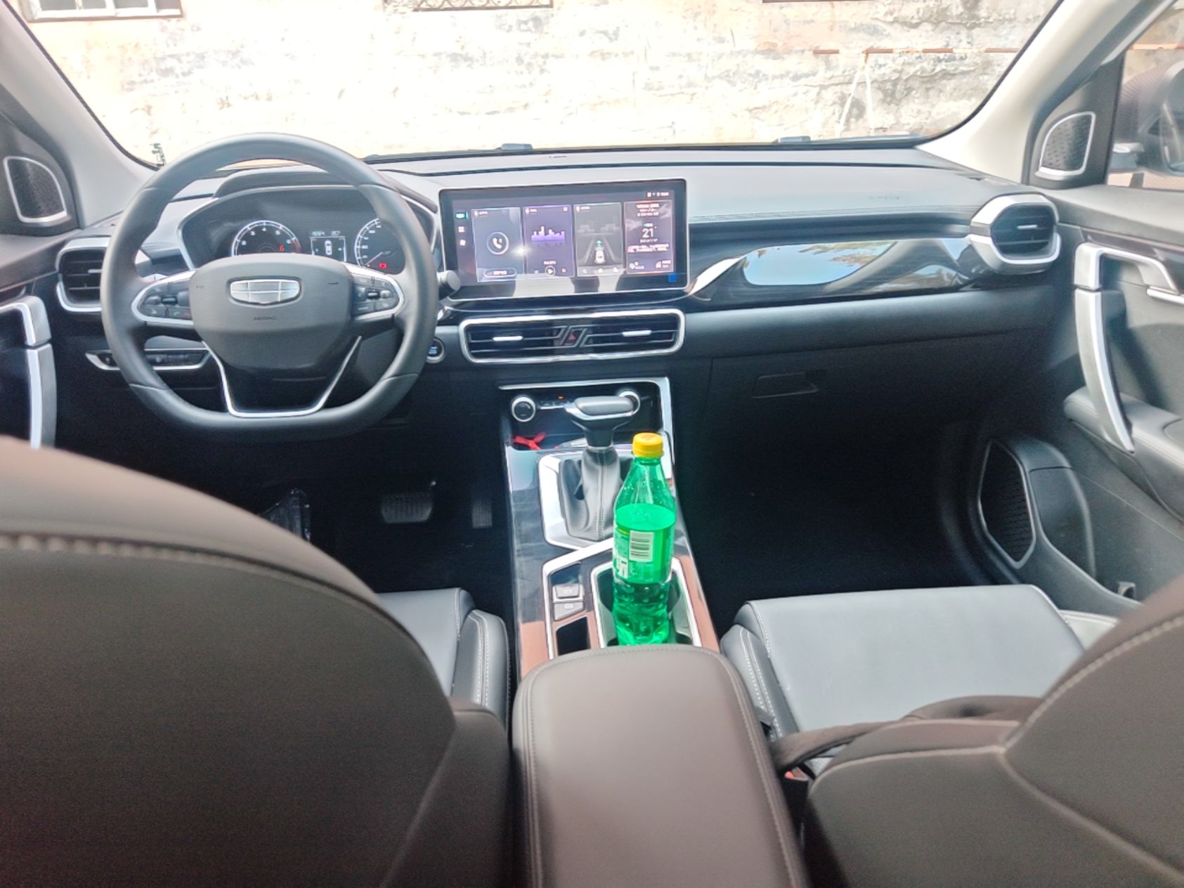Geely Auto Coolray 2025 Model 1.5L CVT Superpower Edition MAX — снимка 12