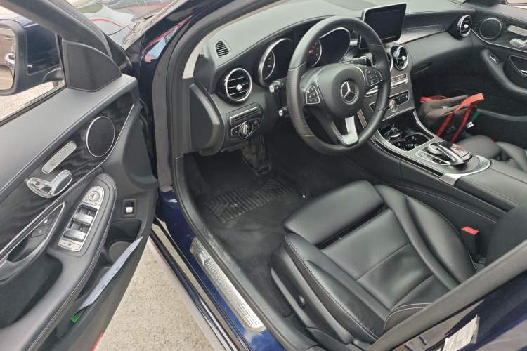 Used Mercedes-Benz C-Class 2016 C 200 L Sport Edition Driver Seat