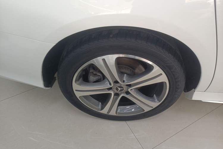 Used Mercedes-Benz E-Class 2018 Facelift E 200 L Sport Edition
