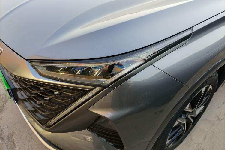 Used Roewe RX9 2023 2.0T Two-Wheel Drive Enjoyment Version Left Front Headlight