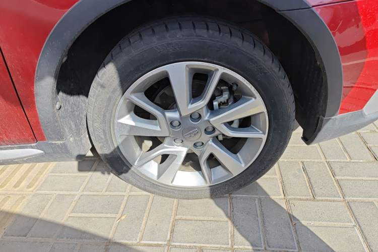 Used Geely Auto Vision S1 2018 1.5L CVT Fongchi Model Right Front Wheel Hub