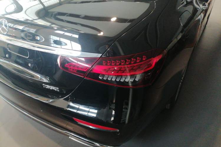 Used Mercedes-Benz E-Class 2021 E 300 L Luxury Model
