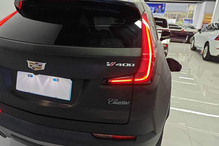 Used Cadillac XT4 2020 28T Two-Wheel-Drive Leading Version