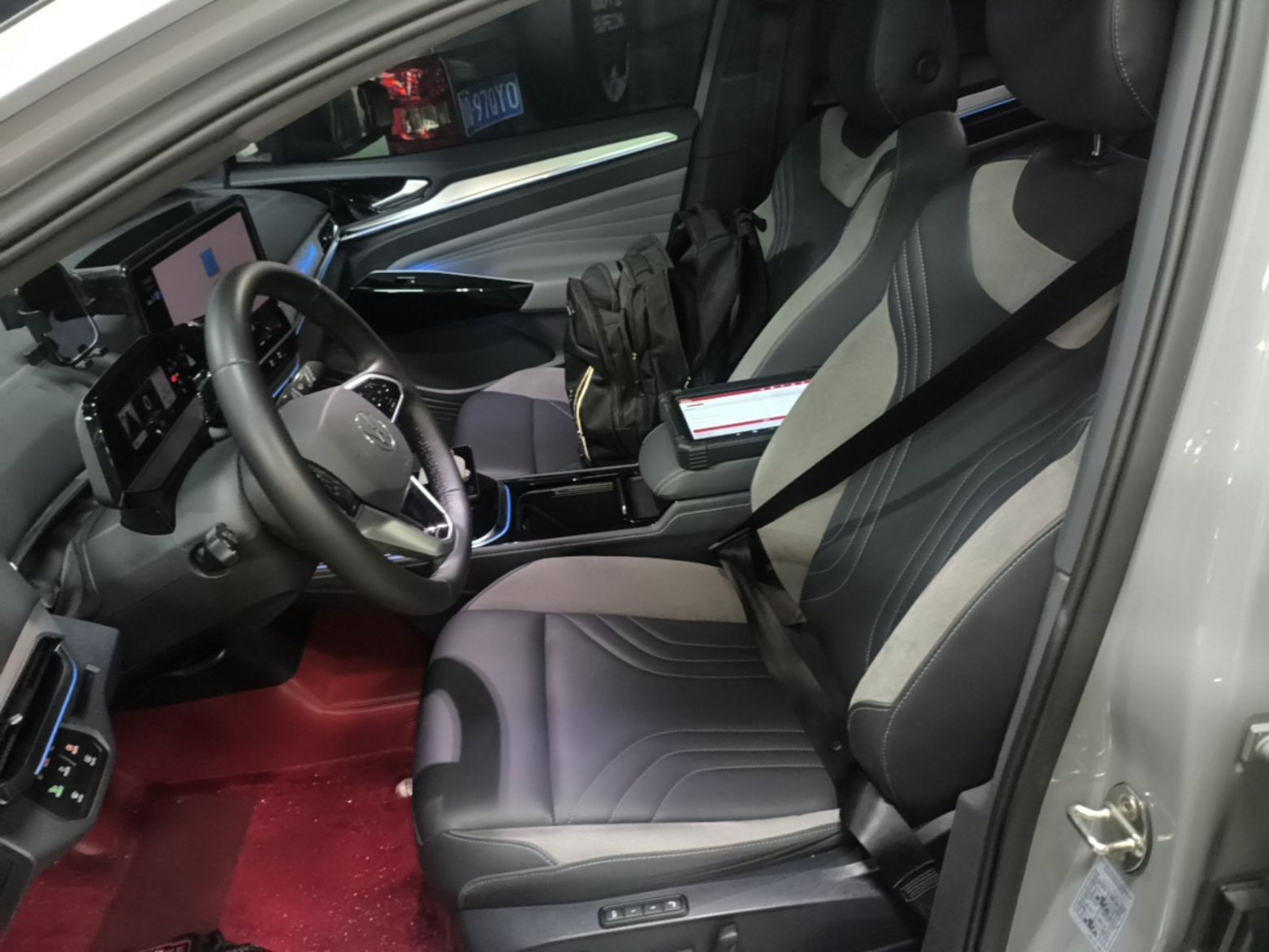 Interior delantero