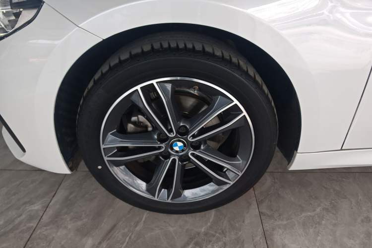 Used BMW 1 Series 2023 120i M Sport Edition Left Front Wheel Hub