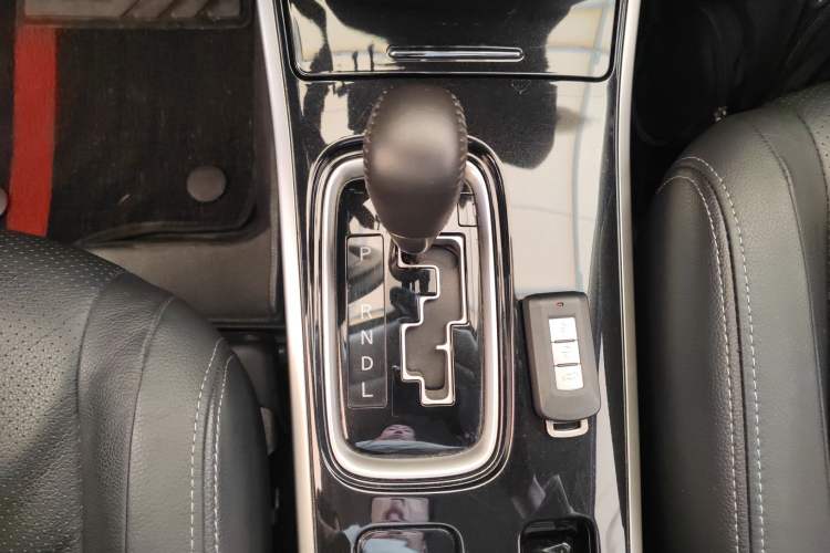 Used Mitsubishi Outlander 2018 2.4L 4x4 Elite Edition 5 Seats