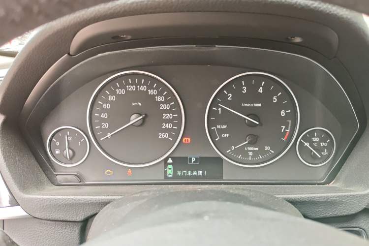 Used BMW 3 Series 2016 316Li Fashion Model
