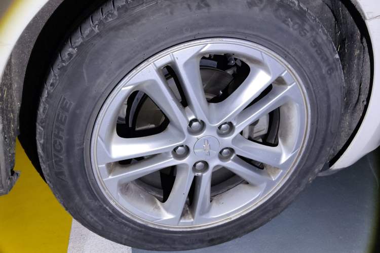 Used Chevrolet Cruze 2015 1.5L Manual Fashion Edition
