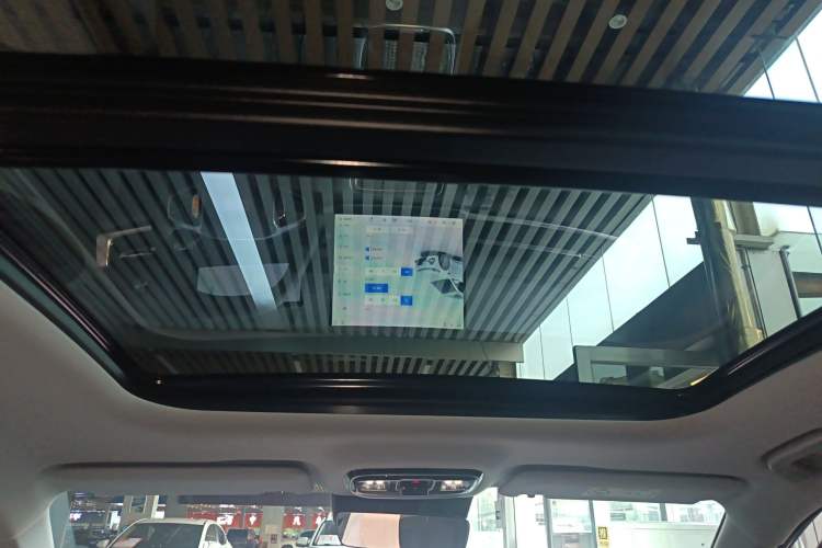 Used Geely Galaxy A7 2025 Model EM-i 150km Starship Edition Headliner