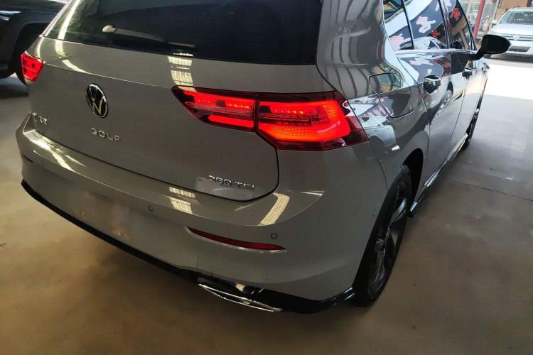 Used Volkswagen Golf 2023 Facelift 280TSI DSG R-Line Lite