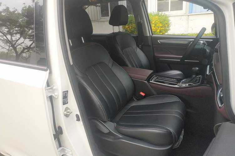 Used GAC Trumpchi M6 2023 PRO 270T DCT Luxury Edition Right Front Seat