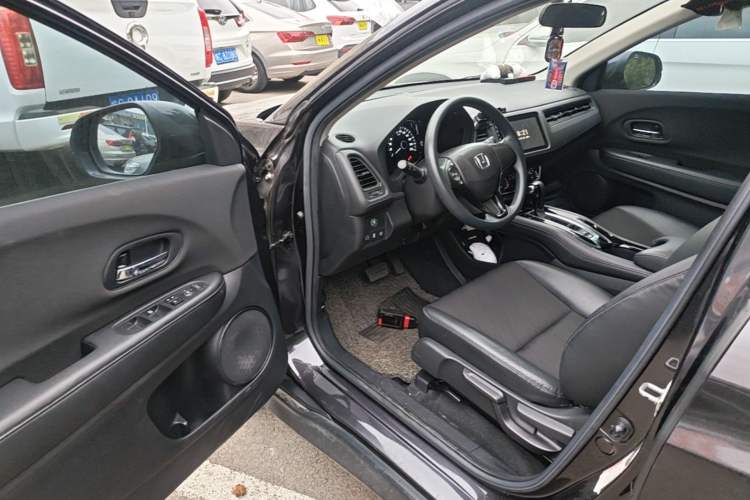 Used Honda Vezel 2020 1.5L CVT Pioneer Edition
