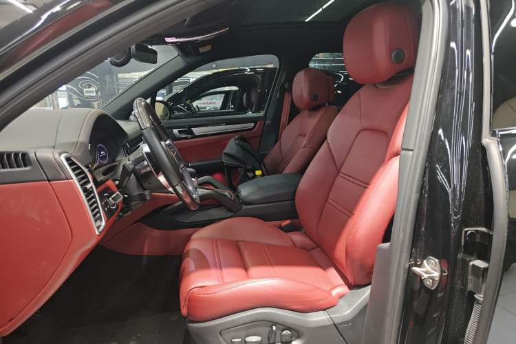 Used Porsche Cayenne E-Hybrid 2023 Cayenne E-Hybrid 2.0T Platinum Edition
