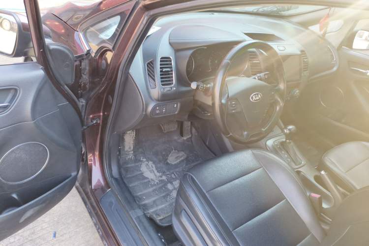 Used Kia K3 2013 1.6L Automatic DLX Driver Seat