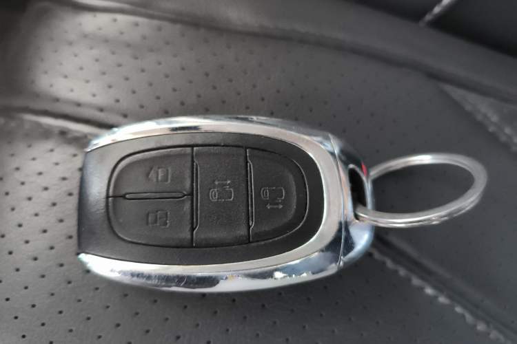 Used SAIC MAXUS G20 2020 2.0T Gasoline Automatic ZhiZun Edition