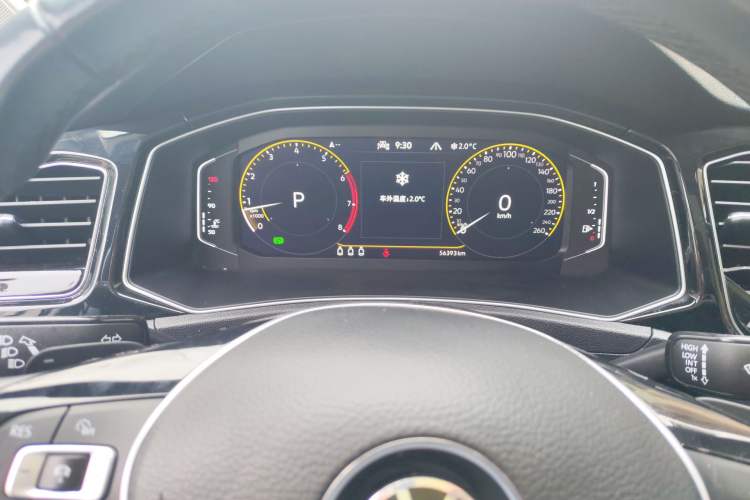 Used Volkswagen T-ROC 2021 280TSI DSG Two-Wheel Drive Comfort Connect Edition