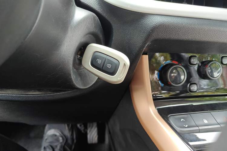 Used Dongfeng NAMMI EX1 2022 PRO Enjoyment Model Interior 1