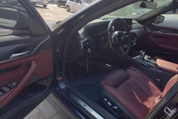 Used BMW 5 Series 2021 530Li Luxury Edition M Sport Package Driver Seat