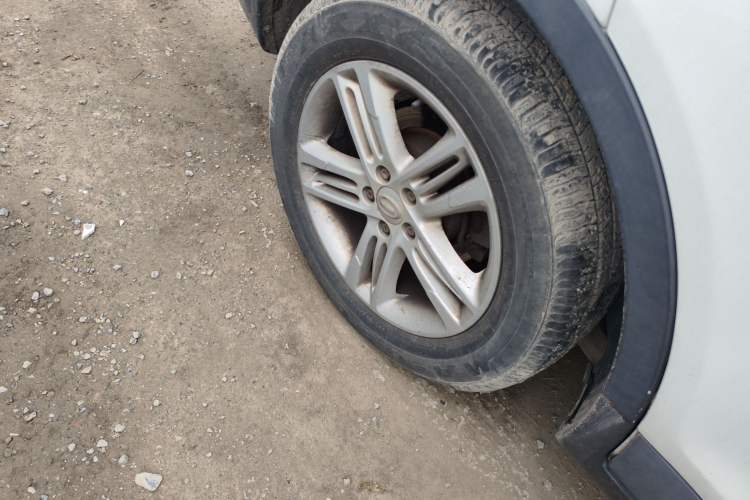 Used GAC Trumpchi GS5 2013 2.0L Automatic Two-Wheel Drive Light Interior Special Edition
