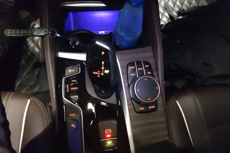 Used BMW 5 Series New Energy 2021 535Le Luxury Package Gear Lever