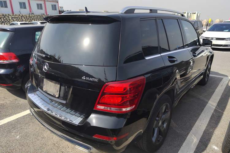 Used Mercedes-Benz GLK-Class 2015 GLK 260 4MATIC Fashion Edition Ultimate Version Rear Right 45 Deg