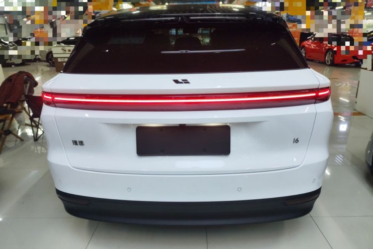 Used Li Auto i6 2025 Model Two-Wheel-Drive Standard Type
