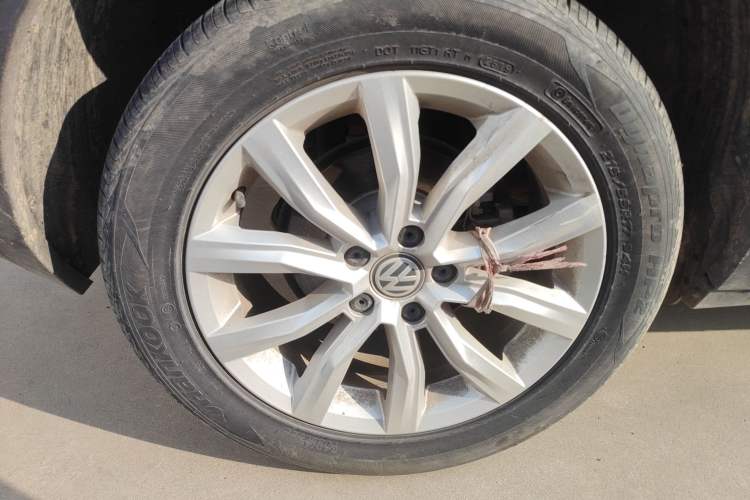 Used Volkswagen T-ROC 2019 230TSI DSG Two-Wheel-Drive Advanced Version China VI Standard
