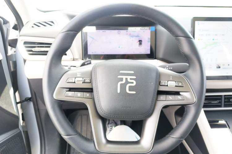 Used BYD Yuan UP 2025 Intelligent Driving Version 401 km Beyond-Range Edition