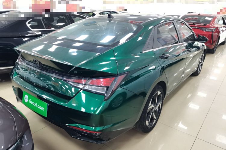 Used Hyundai Elantra 2021 1.5L CVT GLX Elite Edition Rear Right 45 Deg