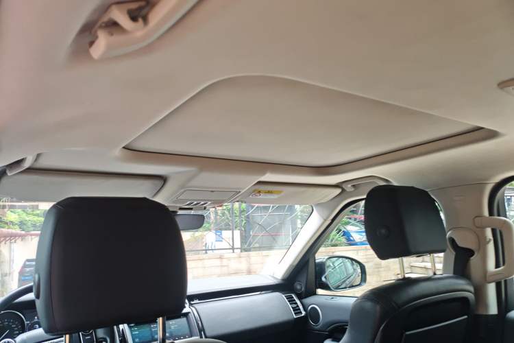 Used Land Rover Discovery 2018 3.0 SC V6 SE