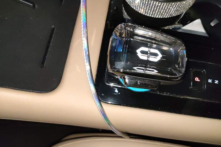 Used Hima AITO M7 2024 1.5T Rear-Drive Plus Version 5 Seats Gear Lever