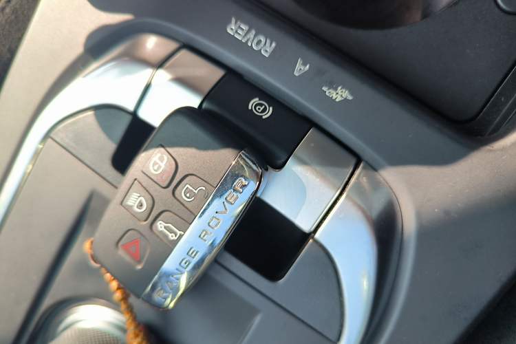 Used Land Rover Discovery Sport 2016 2.0T Limited-Edition Launch
