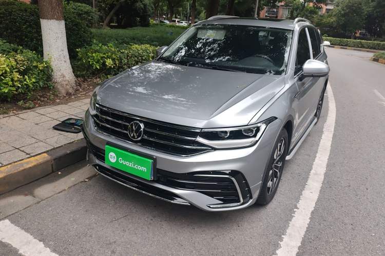 Used Volkswagen Tiguan L 2022 330TSI Automatic Two-Wheel Drive R-Line Enhanced Edition