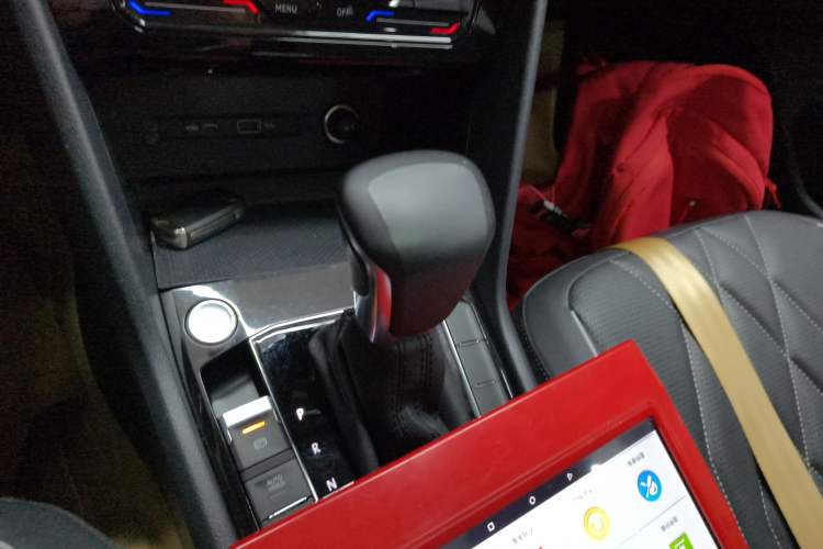 Used Volkswagen Tiguan L 2022 330TSI Automatic Two-Wheel Drive Smart Edition Gear Lever