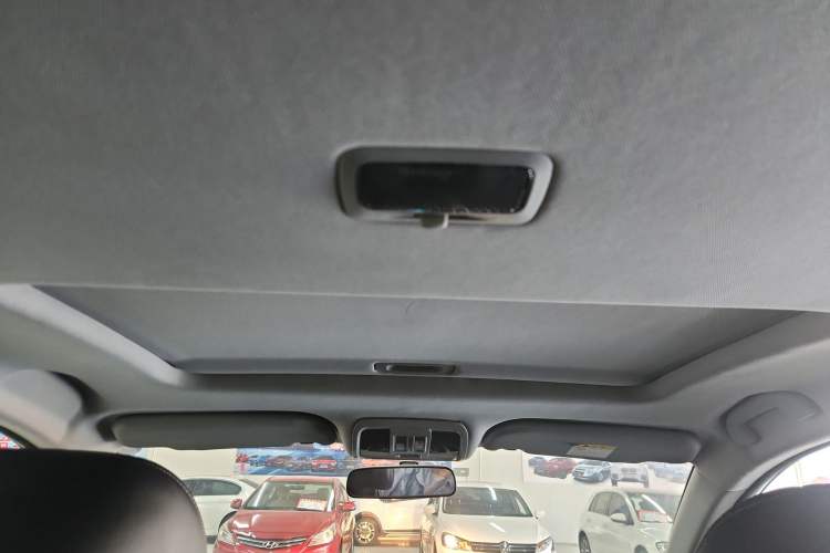 Used Luxgen U6 SUV 2015 1.8T Fashion Edition Headliner