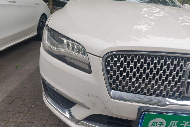 Used Lincoln MKZ 2017 2.0T Luxury Edition Right Front Headlight