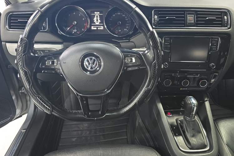 Used Volkswagen Sagitar 2018 280TSI DSG Ignite Edition
