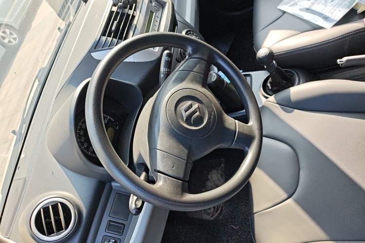 Used Suzuki Alto 2013 Revised Version 1.0L Manual Comfort Edition
