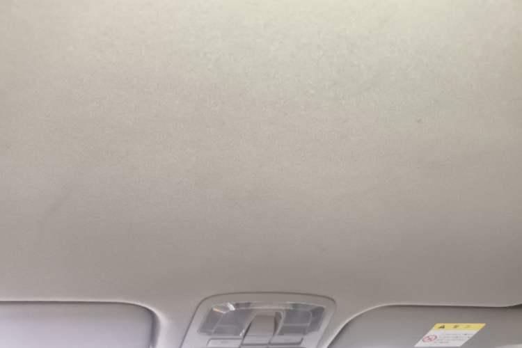 Used SsangYong Tivolan 2015 1.6L Automatic Two-Wheel Drive ZhiShang Edition