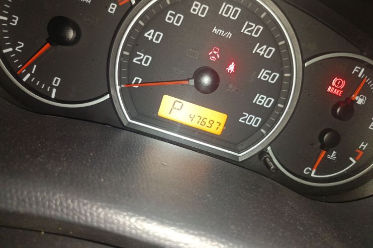 Used Suzuki Swift 2016 1.5L Automatic Fashionable Coolplay Edition Odometer Close Up