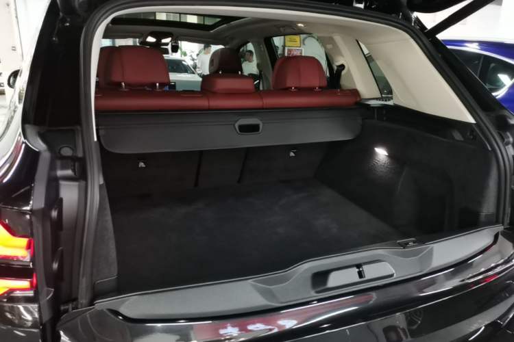 Used BMW X5 2023 xDrive 30Li Luxury M Sport Night Edition Package Trunk