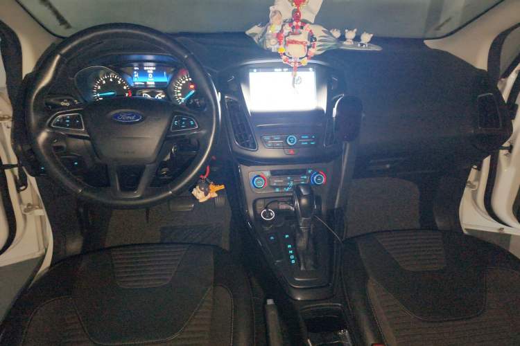 Used Ford Focus 2017 Sedan EcoBoost 180 Automatic Elite Model
